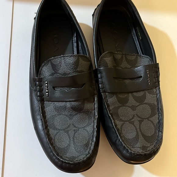 NWOT COACH COIN DRIVER IN SIGNATURE JACQUARD SIZE 7.5 - Picture 3 of 11